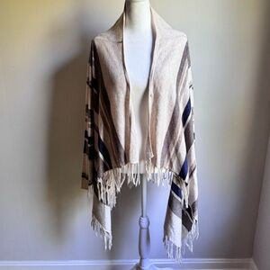 Young Threads Women’s 2 Botton Striped‎ Sweater Poncho Size Large